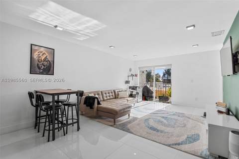 6545 Indian Creek Dr 306, Miami Beach FL - photo 7 of 25
