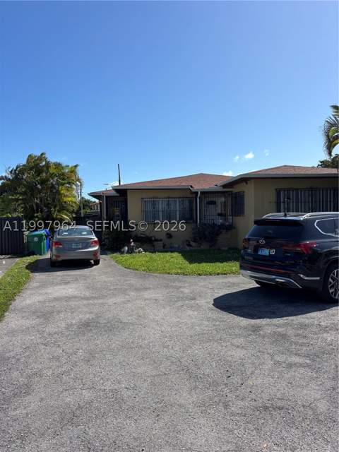 3180 SW 26th St, Miami FL - photo 6 of 11