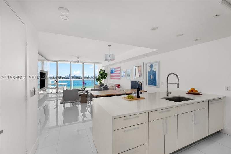 2 bedroom Condominium at 7935 East Dr 803, Harbour Island, North Bay Village — photo 3