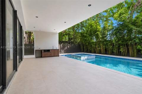3983 Kumquat Ave, Miami FL - photo 18 of 41