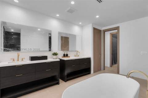3983 Kumquat Ave, Miami FL - photo 7 of 41