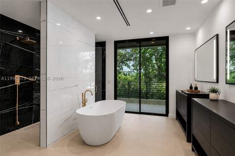 3983 Kumquat Ave, Miami FL - photo 9 of 41