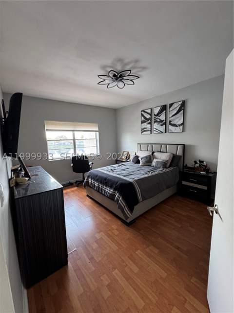 8270 NW 191st Ln 13L, Hialeah FL - photo 8 of 14