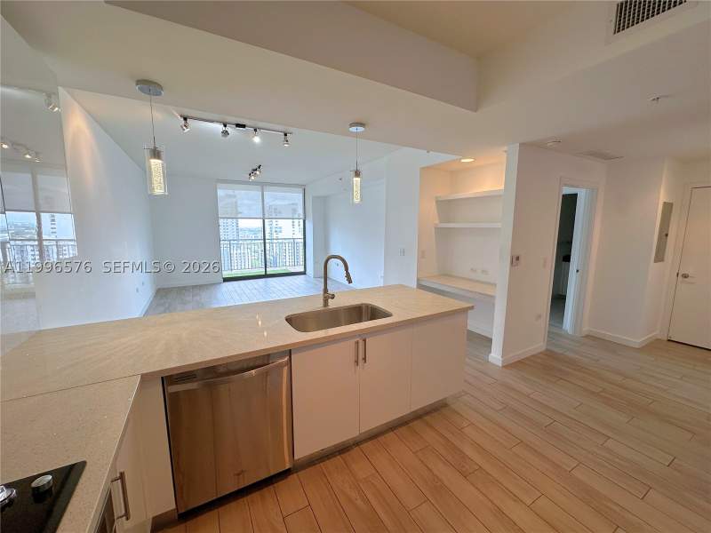 1 bedroom Condominium at 999 SW 1st Ave 2109, Nine At Mary Brickell Vil, Miami — photo 2