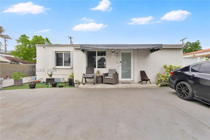 4 bedroom SingleFamilyResidence at 4310 SW 7th St, Roosevelt Heights, Miami — photo 4