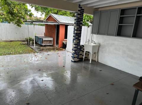 9021 SW 30th Ter, Miami FL - photo 11 of 18