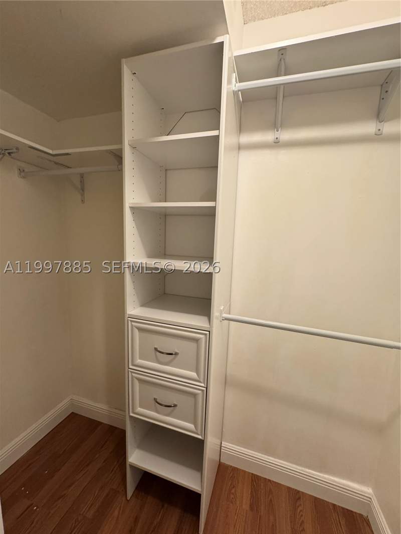 1 bedroom Condominium at 2935 NE 163rd St 4T, Bayswater Court Condo, North Miami Beach — photo 2