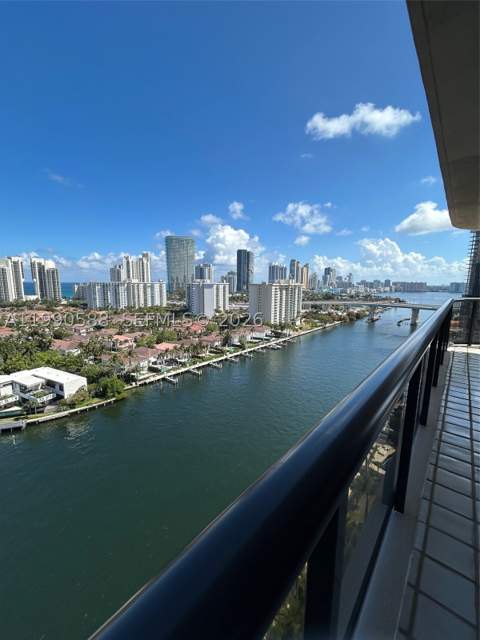 19667 Turnberry Way 18-K, Aventura FL - photo 10 of 11