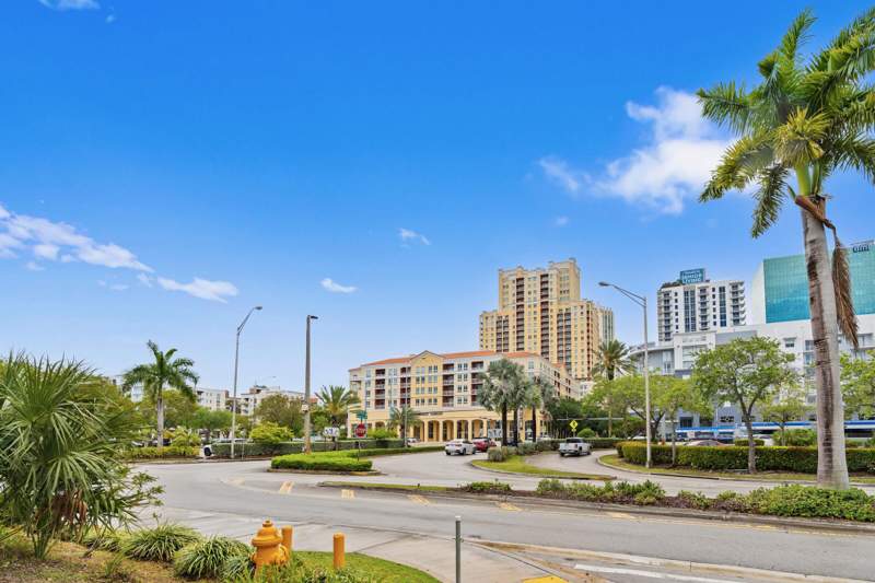 2 bedroom Condominium at 7355 SW 89th 717n, Toscano Condo, Miami — photo 2