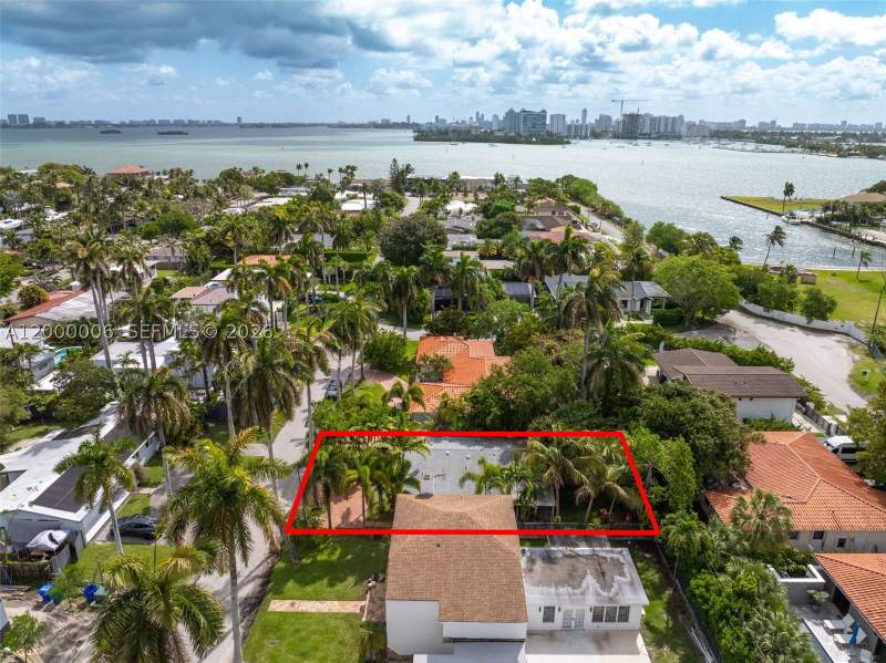 3 bedroom SingleFamilyResidence at 1104 NE 85th St, Shore Acres Amd Pl, Miami — photo 2