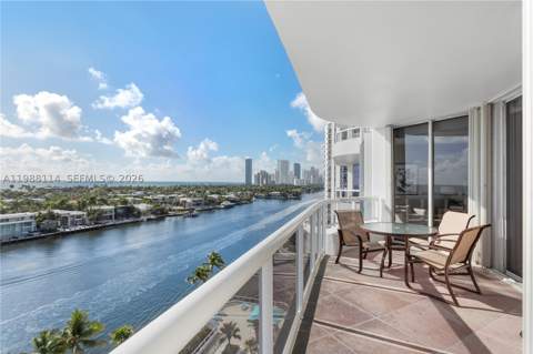 3802 NE 207th St 1001, Aventura FL - photo 10 of 44