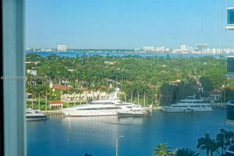 1 bedroom Condominium at 4747 Collins Ave 1108, Mimosa Condo, Miami Beach — photo 3