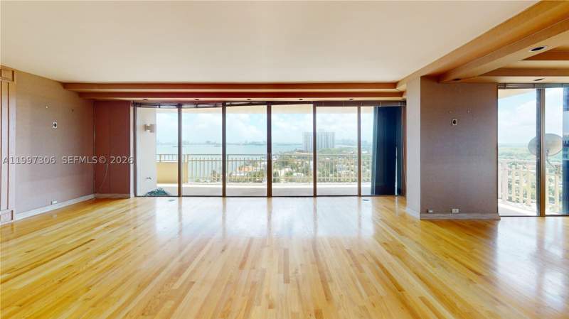 2 bedroom Condominium at 11113 Biscayne Blvd 1251, Jockey Club III Condo, Miami — photo 2