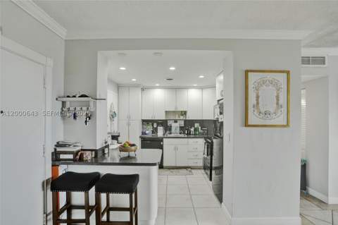 300 Bayview Dr Ph10, Sunny Isles Beach FL - photo 13 of 26