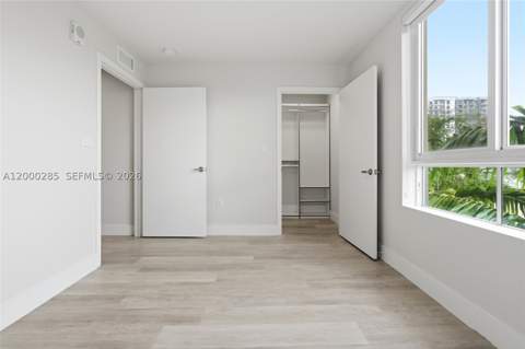 2505 NE 193rd St 4215, Miami FL - photo 20 of 40