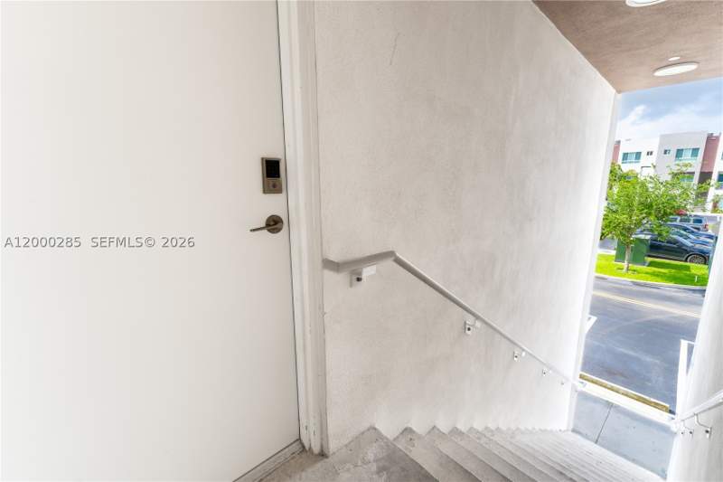 2 bedroom Condominium at 2505 NE 193rd St 4215, Riverwood, Miami — photo 3
