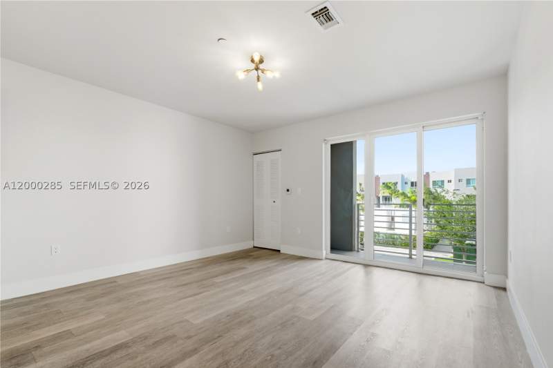 2 bedroom Condominium at 2505 NE 193rd St 4215, Riverwood, Miami — photo 5