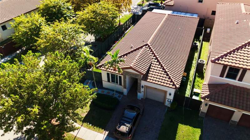 4 bedroom SingleFamilyResidence at 470 SE 34th Ter, Baywinds At Cozumel, Homestead — photo 4