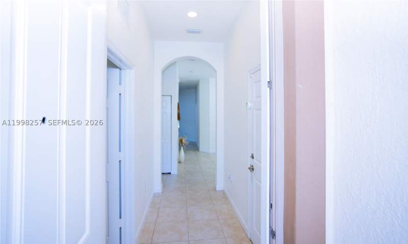 4 bedroom SingleFamilyResidence at 470 SE 34th Ter, Baywinds At Cozumel, Homestead — photo 5