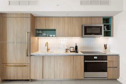 159 NE 6th St 2915, Miami FL - photo 8 of 32