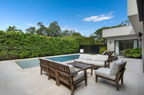 70 Samana Dr, Miami FL - photo 19 of 25