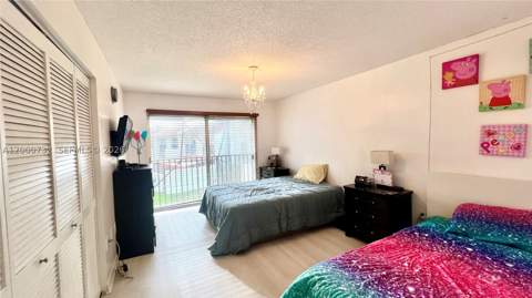 4530 NW 102nd Ct, Doral FL - photo 6 of 21