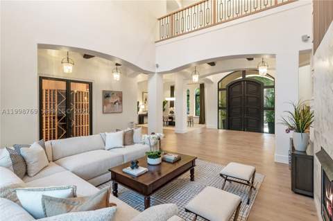 6350 SW 107th St, Pinecrest FL - photo 8 of 95