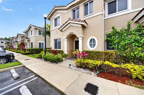 2440 SE 10th Ct, Homestead FL - photo 13 of 48