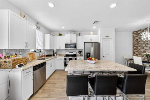 2440 SE 10th Ct, Homestead FL - photo 24 of 48