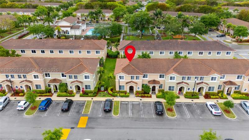4 bedroom Townhouse at 2440 SE 10th Ct, Towns At Seascape, Homestead — photo 3