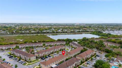 2440 SE 10th Ct, Homestead FL - photo 6 of 48