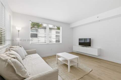 1550 Drexel Ave 207, Miami Beach FL - photo 10 of 25