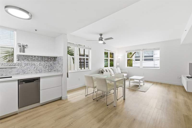 1 bedroom Condominium at 1550 Drexel Ave 207, Ohio Apartment Bldg Condo, Miami Beach — photo 2