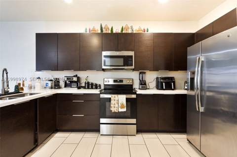 15070 SW 119th Ln, Miami FL - photo 7 of 30