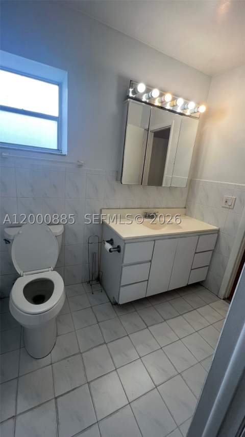 6070 W 18th Ave 323, Hialeah FL - photo 15 of 17