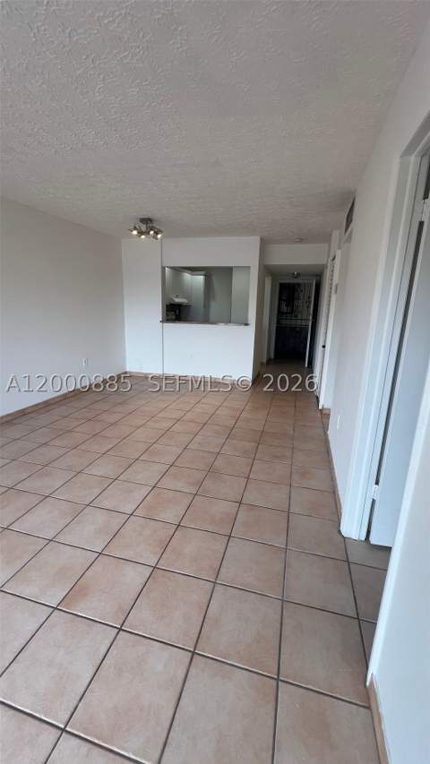 6070 W 18th Ave 323, Hialeah FL - photo 7 of 17