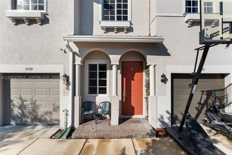 3 bedroom Townhouse at 1061 NW 208th Ter, Walden Place II, Miami Gardens — photo 3