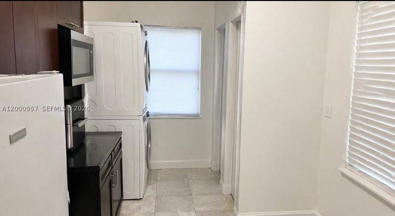 2 bedroom SingleFamilyResidence at 15206 NE 8th Ave, Gambach Subdivision, Miami — photo 3