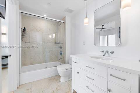 6000 Collins Ave 527, Miami Beach FL - photo 10 of 42