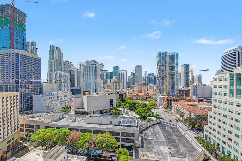 2 bedroom Condominium at 121 NE 5th St 1701, 501 First Residences, Miami — photo 3