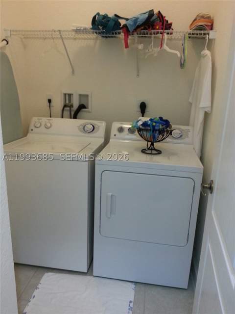 11050 NW 86th Ter ., Doral FL - photo 10 of 11