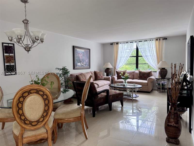 2 bedroom Condominium at 10850 N Kendall Dr 414, Kendall Gate Condo, Miami — photo 3