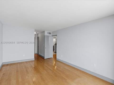 1228 West Ave 1506, Miami Beach FL - photo 21 of 30