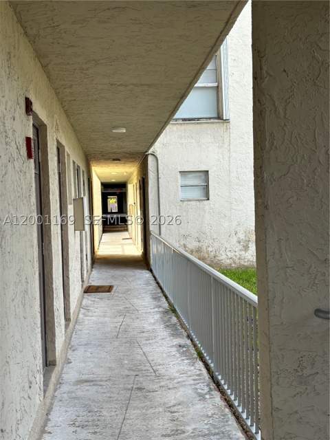 10900 SW 104th St 303, Miami FL - photo 6 of 41