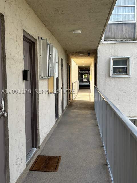 10900 SW 104th St 303, Miami FL - photo 9 of 41