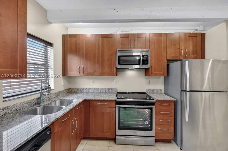 1 bedroom Condominium at 1519 Drexel Ave 201 + Den, Drexel 15 Condo, Miami Beach — photo 2