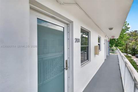 1519 Drexel Ave 201 + Den, Miami Beach FL - photo 8 of 62