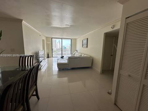 210 174th St 2202, Sunny Isles Beach FL - photo 6 of 11