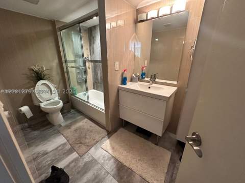 210 174th St 2202, Sunny Isles Beach FL - photo 8 of 11