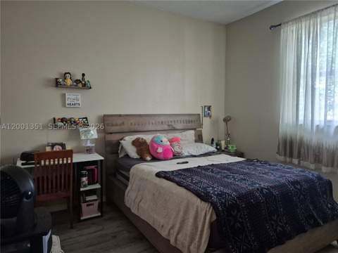 921 NE 42nd Pl, Homestead FL - photo 10 of 16
